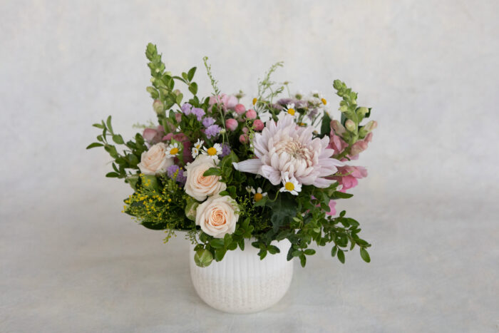 Trendy Table Arrangement - Image 2